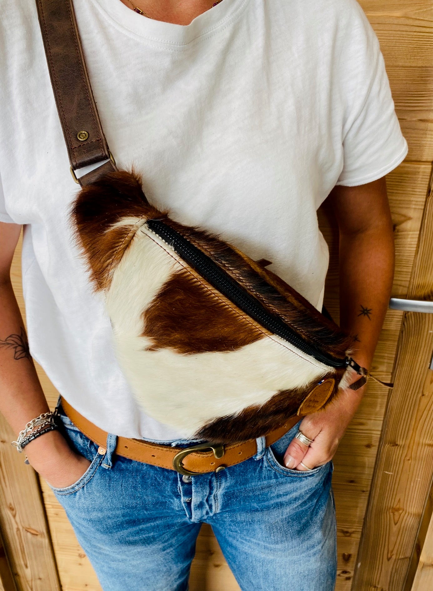 Sac banane peau de vache à poils