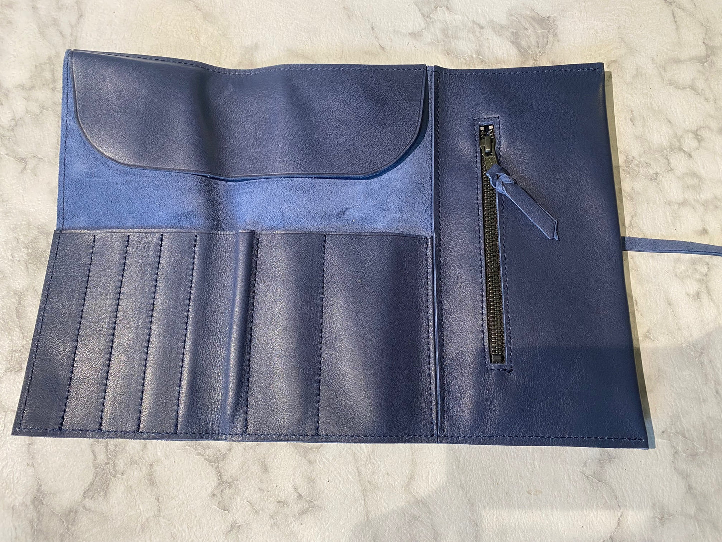 Pochette à maquillage bleue